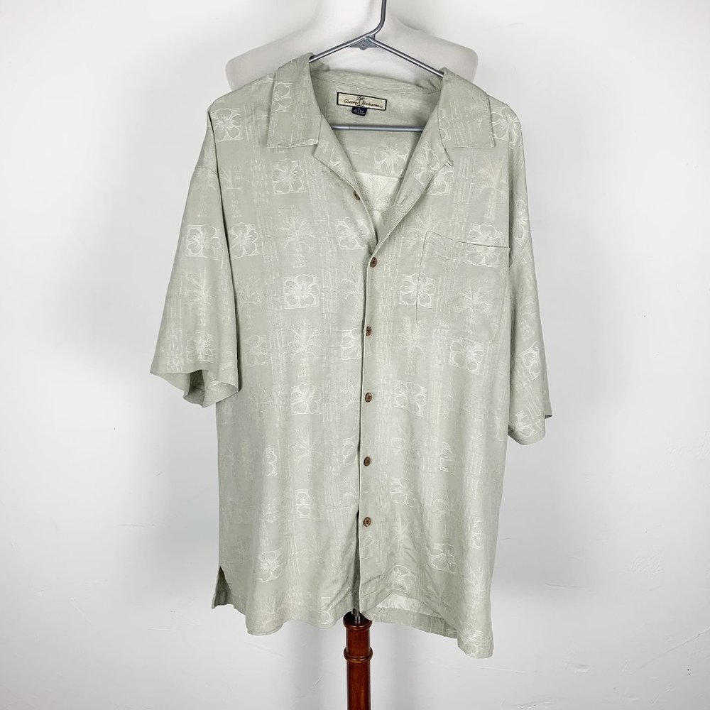 Tommy Bahama XL Camp Shirt Silk Tan Khaki Hawaiian